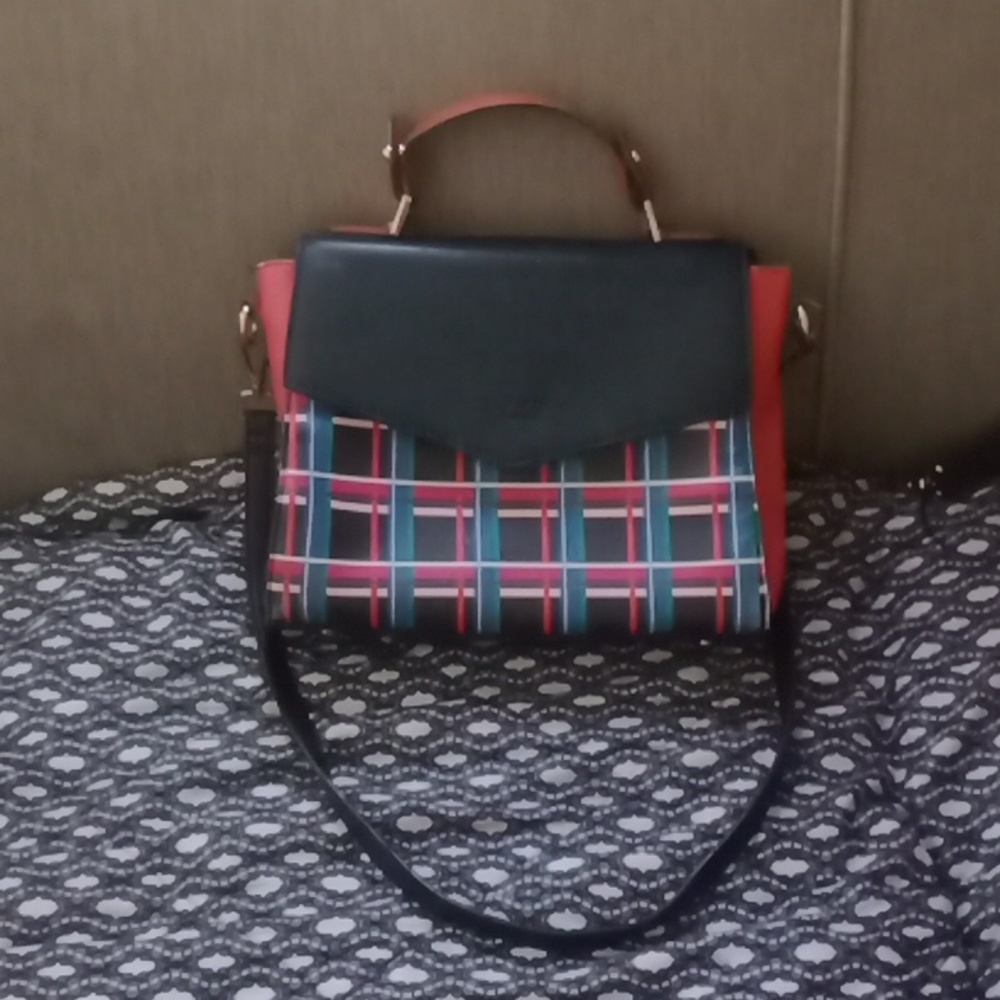 Bright Pocketbook by Lydo London